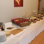 Hotel Am Berg Garni 3*