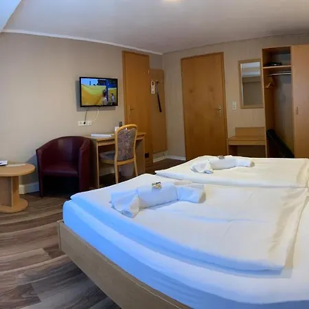 Hotel Am Berg Oybin Garni 3*