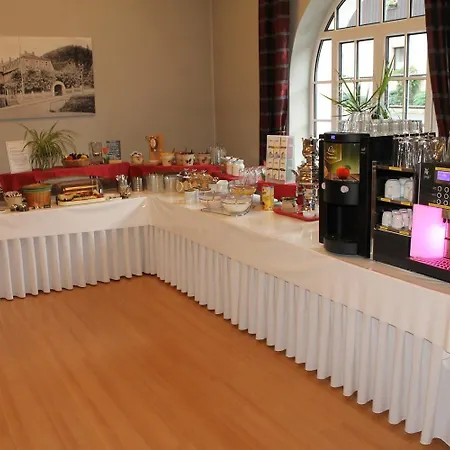 호텔 Am Berg Garni