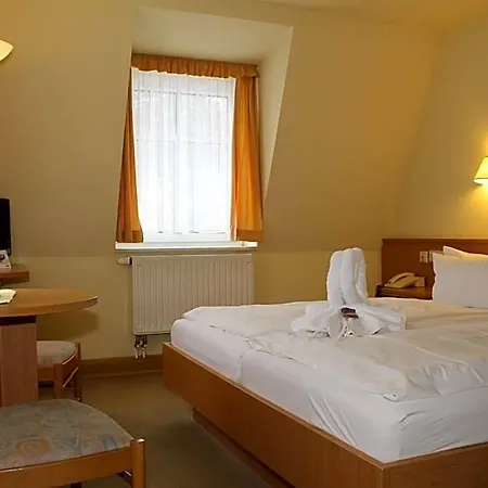 Am Berg Garni Отель 3*