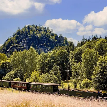 Hotel Am Berg Oybin Garni