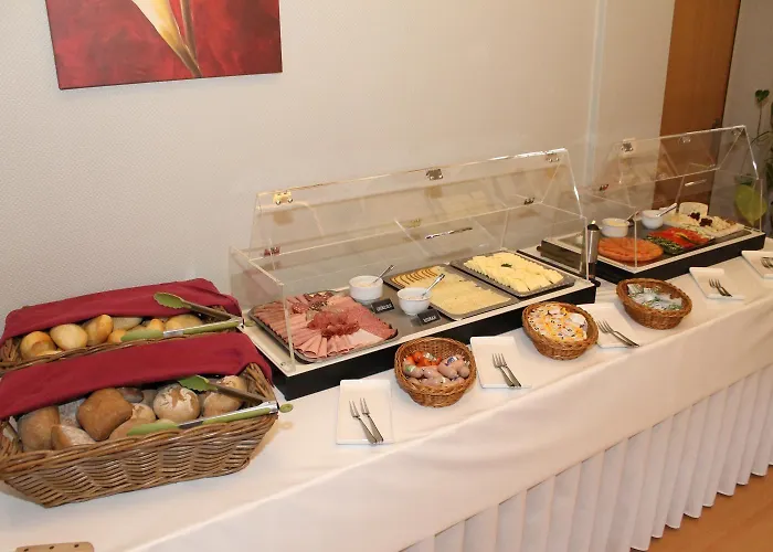 Am Berg Garni كورورت أوبين