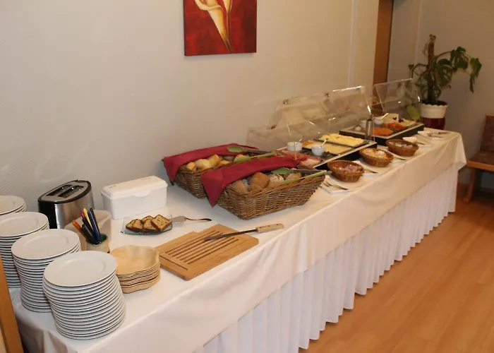 Hotel Hotel Am Berg Oybin Garni 3*