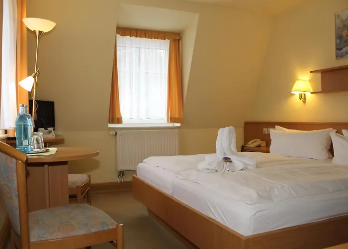 Hotel Am Berg Oybin Garni Hotel 3*