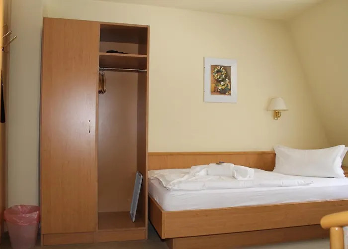 Hotel Am Berg Oybin Garni 3*